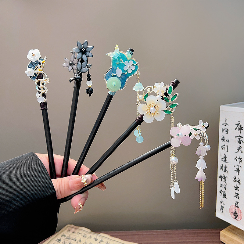 Hanbok Hair Pin - Classic Tassel Hair Stick Black Wooden