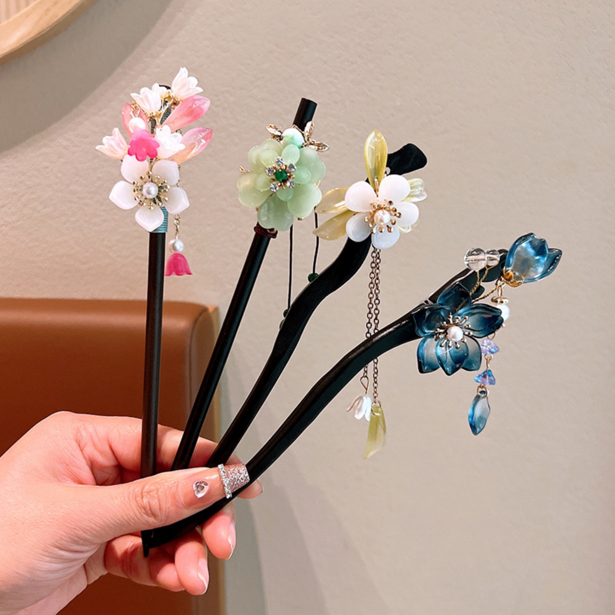 Exquisite Flower Tassel Wooden - đánh giá và giá Hanbok Hair Pin